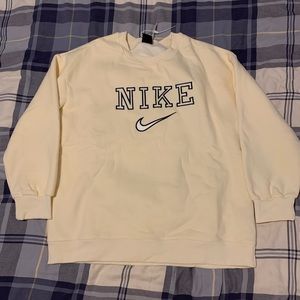 Nike Vintage Crew Neck Size L